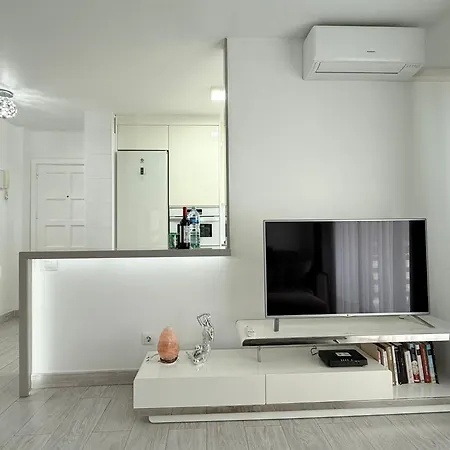 Iki Pearl Cristianos Apartment *