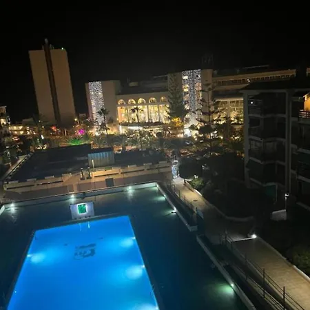 Apartment Iki Pearl Cristianos *