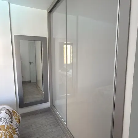 Iki Pearl Cristianos * Los Cristianos (Tenerife)