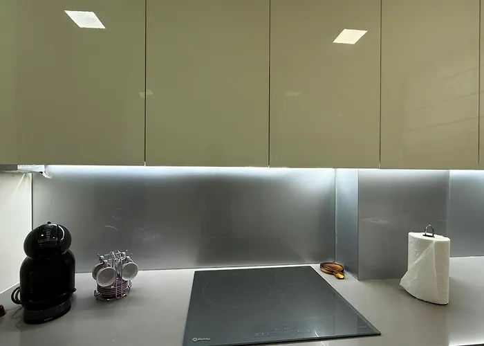 Iki Pearl Cristianos Apartment